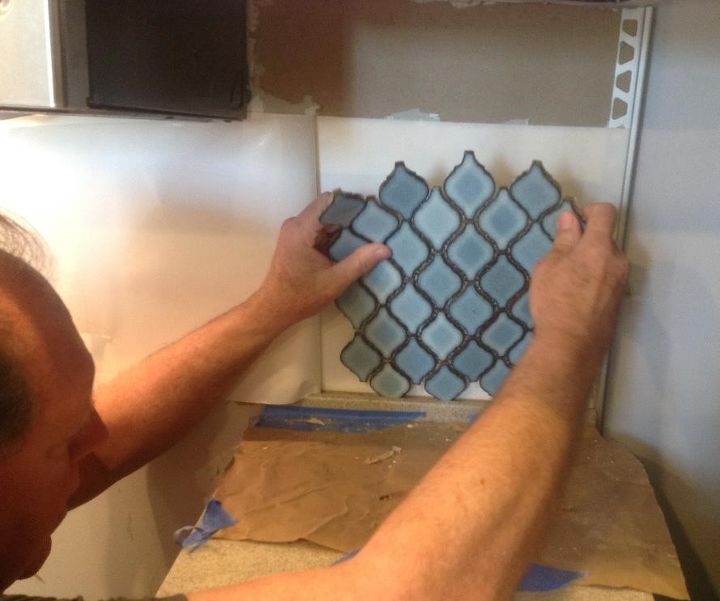 arabesque blue tile backsplash using an adhesive mat, how to, kitchen backsplash, kitchen design