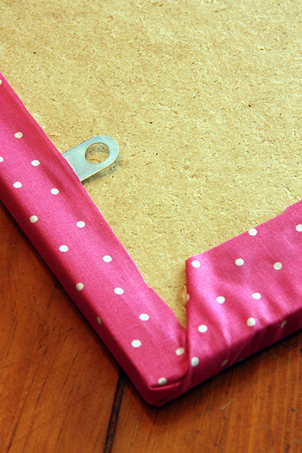 diy decorative fabric pin board with mini bunting, crafts, how to, reupholster, wall decor
