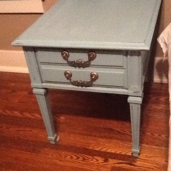 what color should i paint headboard and walls, Side tables done in provence