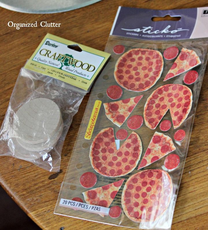tabln de anuncios de cscaras de pizza reutilizadas