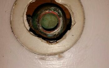 Shower pipe broke off, I need to remove old pipe out to put the new