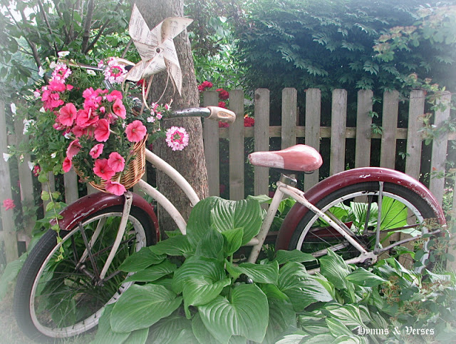 vintage bicycle basket planter take 2, crafts, flowers, gardening, painted furniture, repurposing upcycling