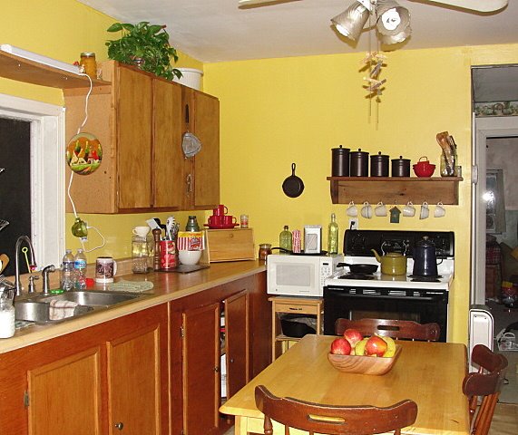 q white cabinets, kitchen cabinets, kitchen design, paint colors, painting, We did have it yellow but hated it