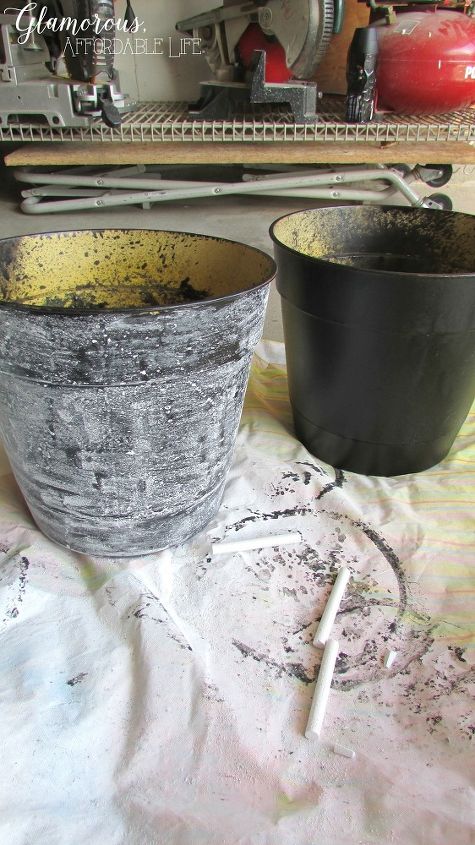 diy flower pots, chalkboard paint, container gardening, crafts, gardening
