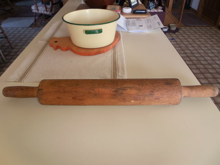 q idea for rolling pin use, crafts, repurposing upcycling, Large wooden rolling pin