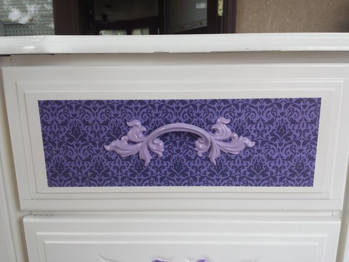 desk makeover spray paint and scrapbook paper, decoupage, how to, painted furniture
