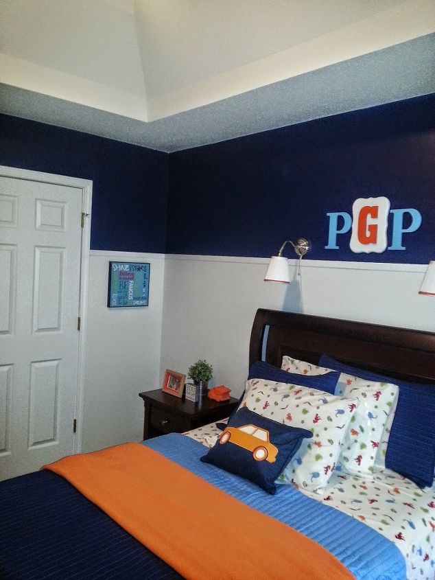 peyton s room makeover, bedroom ideas, lighting, painting, repurposing upcycling, THE MONOGRAM IS A DIY