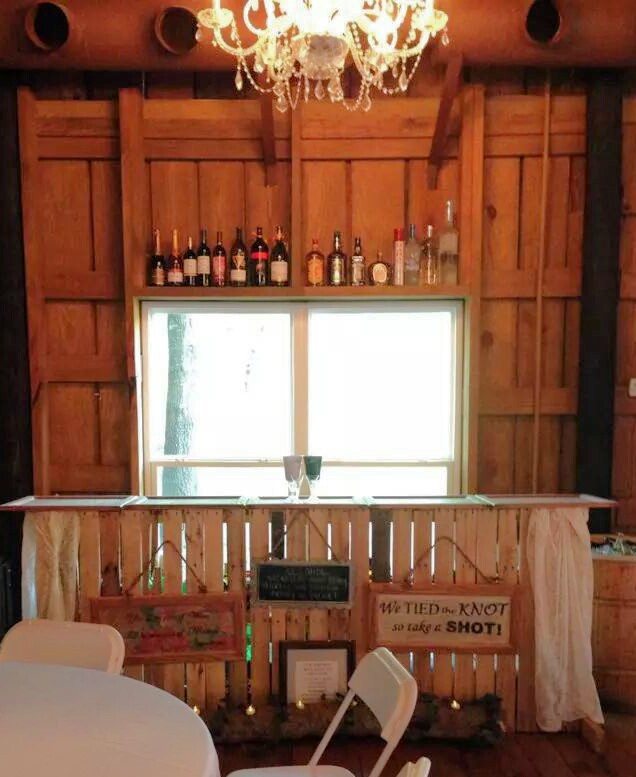 pallet bar for a barn wedding, how to, outdoor living, pallet, repurposing upcycling