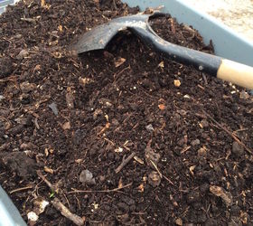 making your own organic compost, composting, gardening, go green, homesteading, how to, raised garden beds