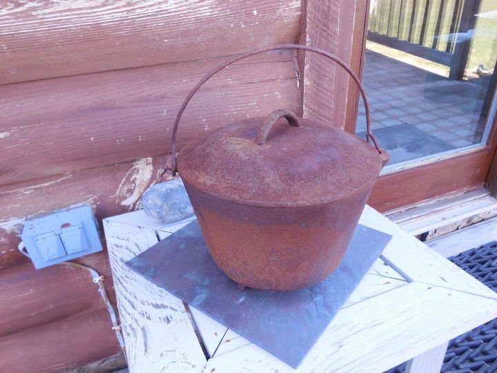 q rusty cast iron pot, cleaning tips, repurposing upcycling