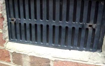 This video displays the simple task of closing your home's crawlspace ventilation vents.