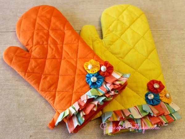 embellished oven mitts, crafts, how to, kitchen design