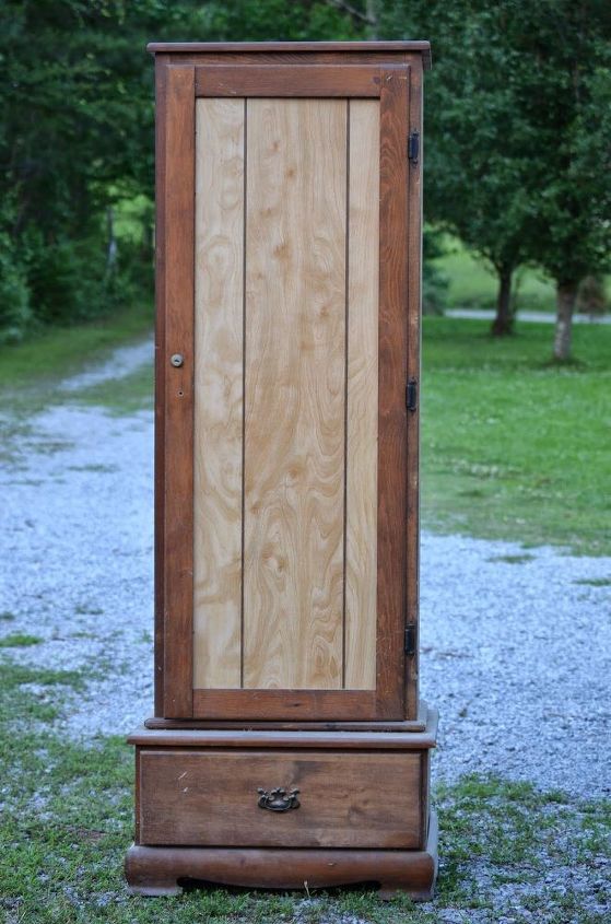 old gun cabinet transformed, chalk paint, painted furniture, repurposing upcycling, Before