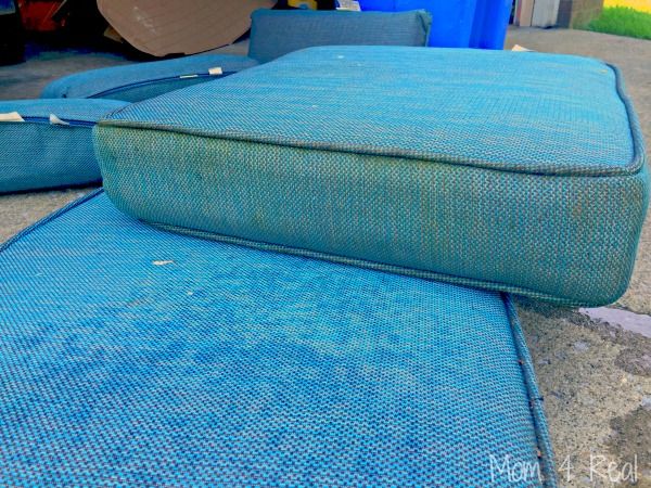Clean Outdoor Cushion Sponges, Easiest Way To Clean Outdoor Furniture Cushions