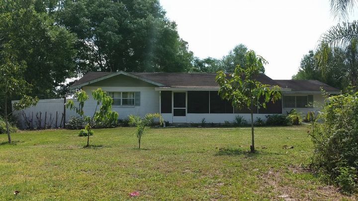 q is anyone on hometalk from sebring fl area, Well here is the house prior to the new roof being put on
