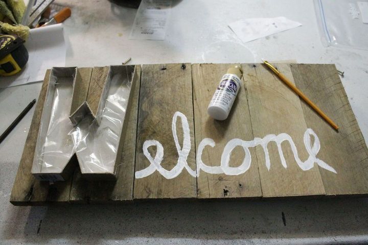 succulent welcome sign, container gardening, diy, flowers, pallet, porches, repurposing upcycling, succulents