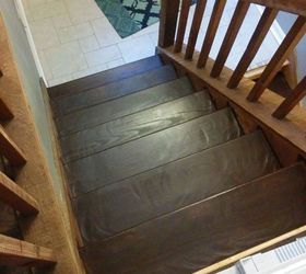 la escalera del vestbulo dividido recibe un cambio de imagen