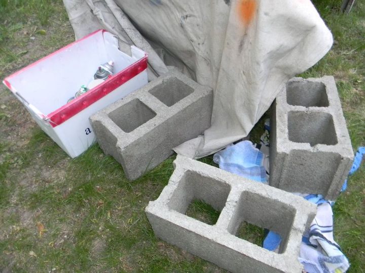 Plain cinder blocks ~ BORING!