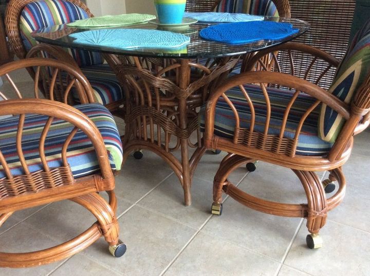 advice on painting wicker rattan dinette set