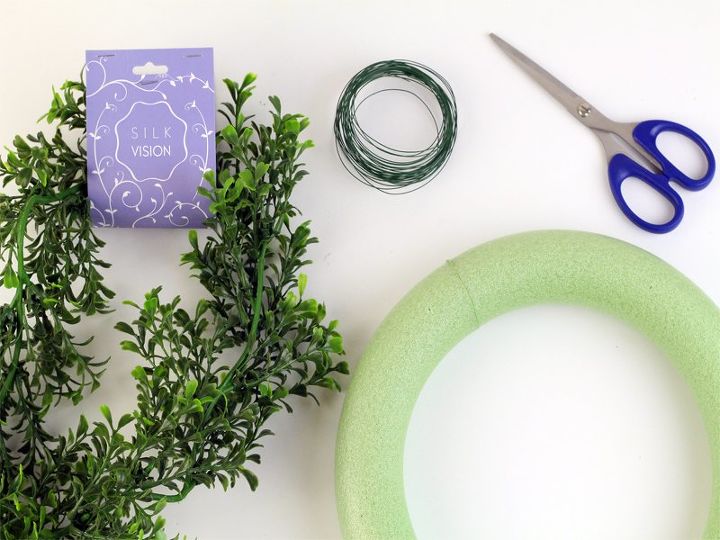 diy boxwood wreath for only 8 in 10 minutes, crafts, how to, wreaths