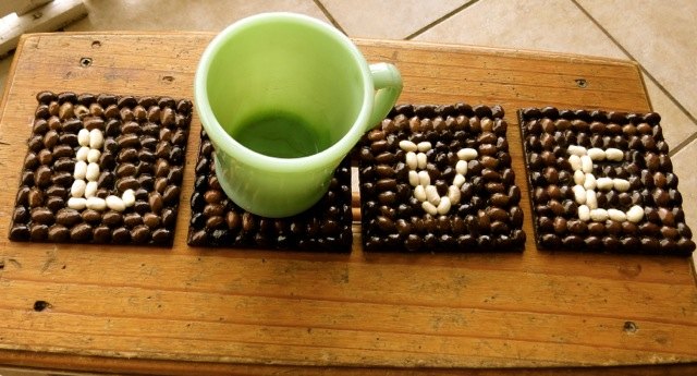 existe alguma cola ou verniz que seja resistente ao calor, porta copos de caf para etsy