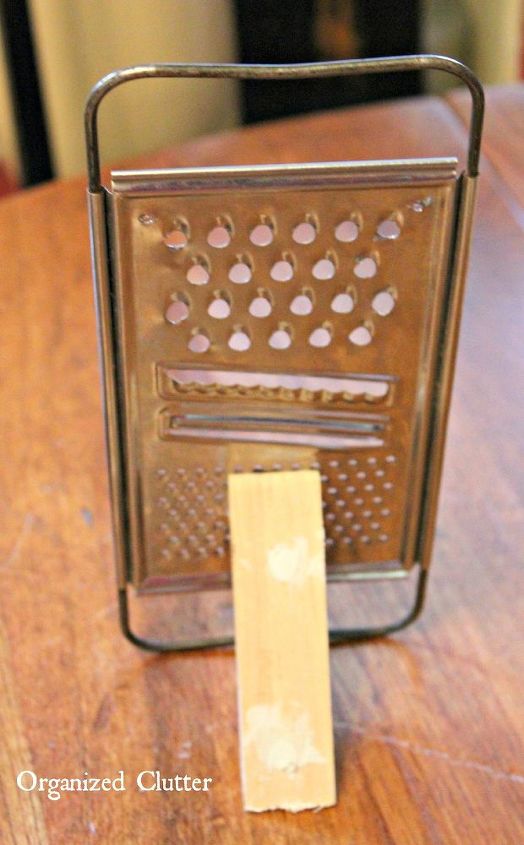 repurposed cheese grater to photo easel, chalk paint, crafts, how to, repurposing upcycling