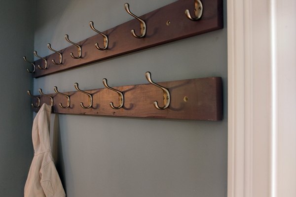 diy coat rack and bench for the entryway, diy, foyer, painted furniture