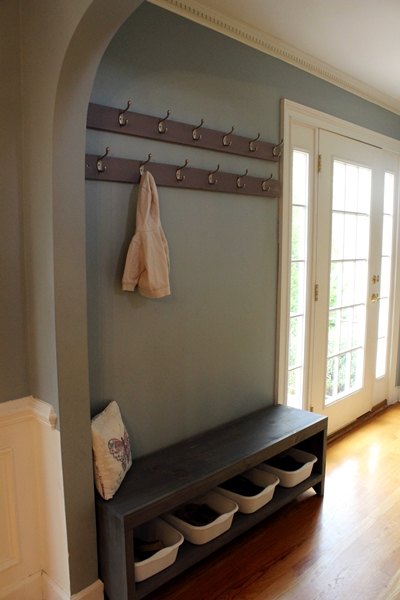 diy coat rack and bench for the entryway, diy, foyer, painted furniture