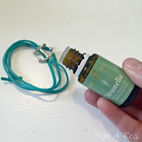 homemade chemical free mosquito repelling bracelet, crafts, how to, pest control