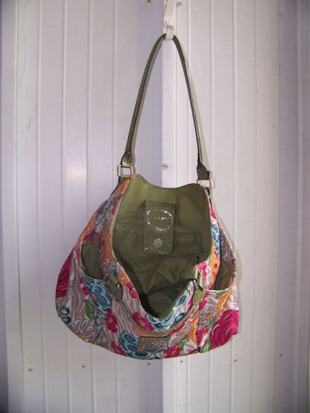 broken purse strap to planter, container gardening, gardening, repurposing upcycling
