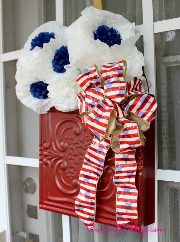 patriotic door hanger, crafts, patriotic decor ideas, seasonal holiday decor, wreaths