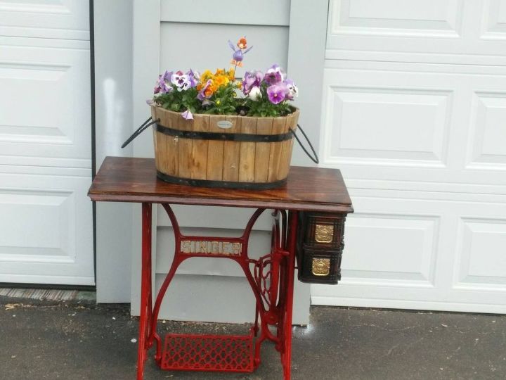 upcycled old singer sewing machine