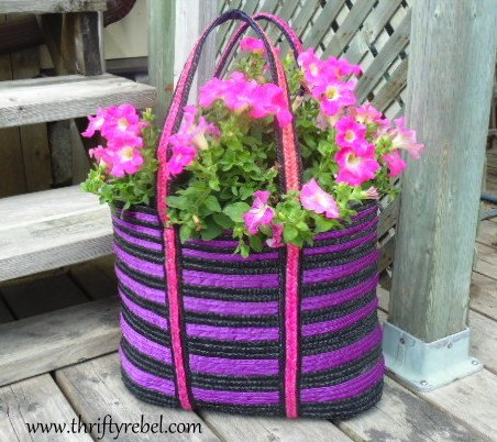 how to make a purse planter, container gardening, flowers, gardening, how to, repurposing upcycling
