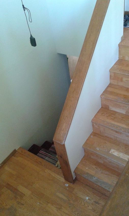 what is a good storage solution for a split level entryway, split level stairs with high wall