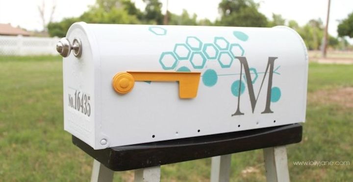 boost your curb appeal with these 5 fun mailbox decorating ideas, curb appeal, flowers, gardening