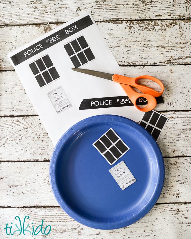 doctor who party paper plates and napkins, crafts, how to