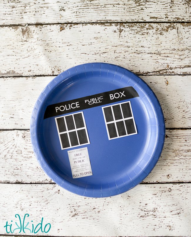 platos y servilletas de papel para fiestas del doctor who