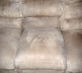 Cleaning a Microfiber Couch the Environmentally Friendly Way