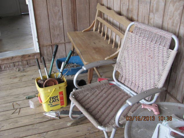 outdoor wood bench makeover, outdoor furniture, painted furniture