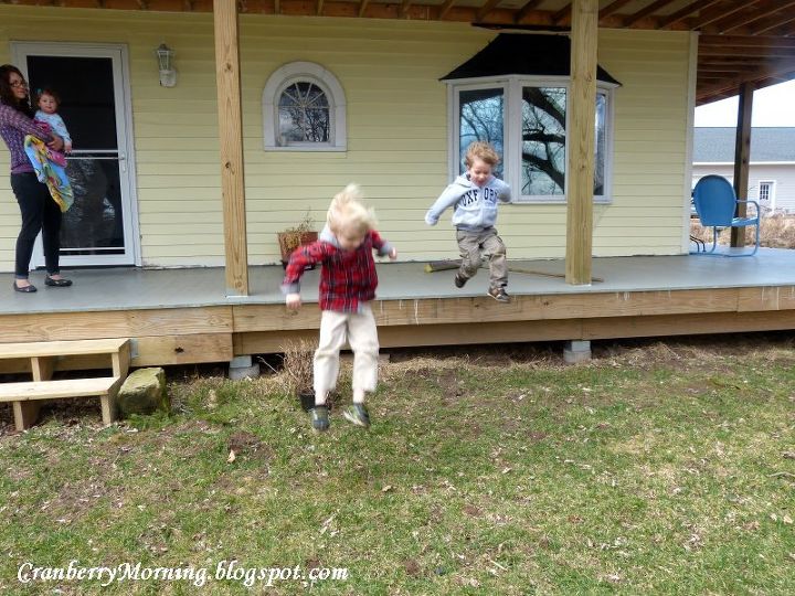 q distance between balusters on front screned porch railing, outdoor living, porches, I guess this is what Building Code doesn t want LOL the grandkids jumping from the porch onto the yard