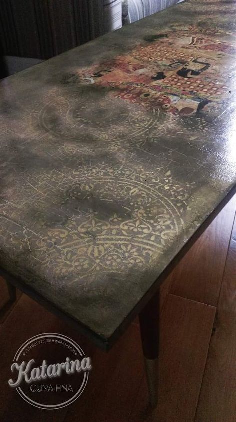 a mesa antiga tem um novo visual elegante