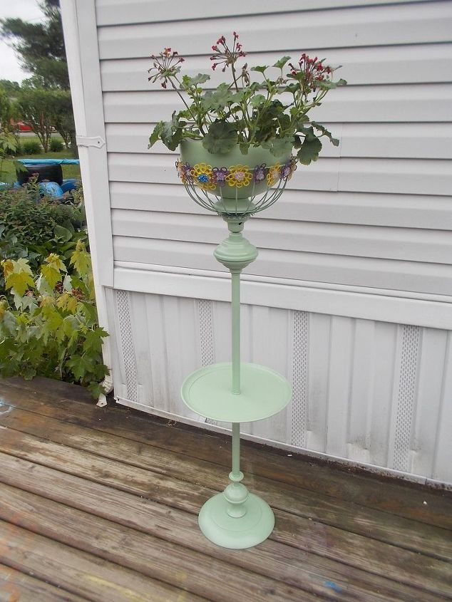 floor lamp to flower pot, container gardening, flowers, gardening, repurposing upcycling