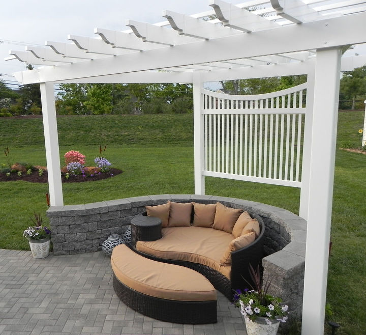 pergola on a curved patio, outdoor living, patio