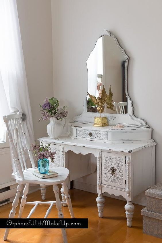 embossing plaster dressing table, painted furniture