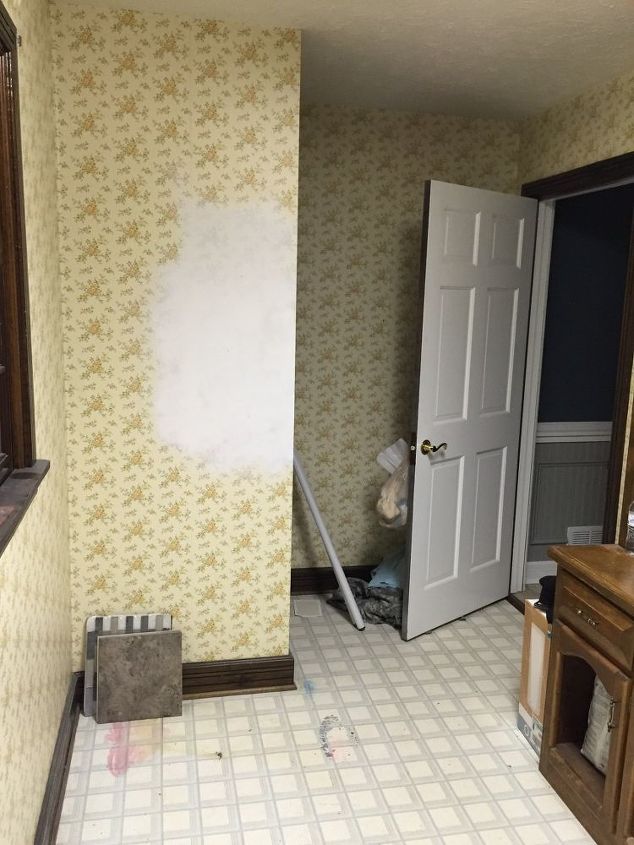q suggestions for laundry corner pantr help, closet, kitchen design, laundry rooms, storage ideas, Standing at the washer I have entertained the idea of painting over the wallpaper