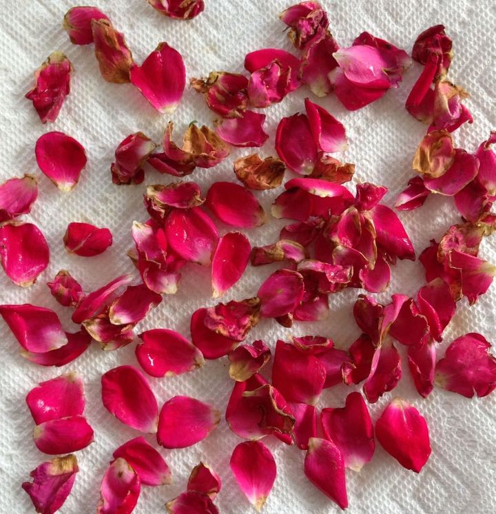 homemade rose petal sachets using paper towel tube, crafts, flowers, how to, repurposing upcycling