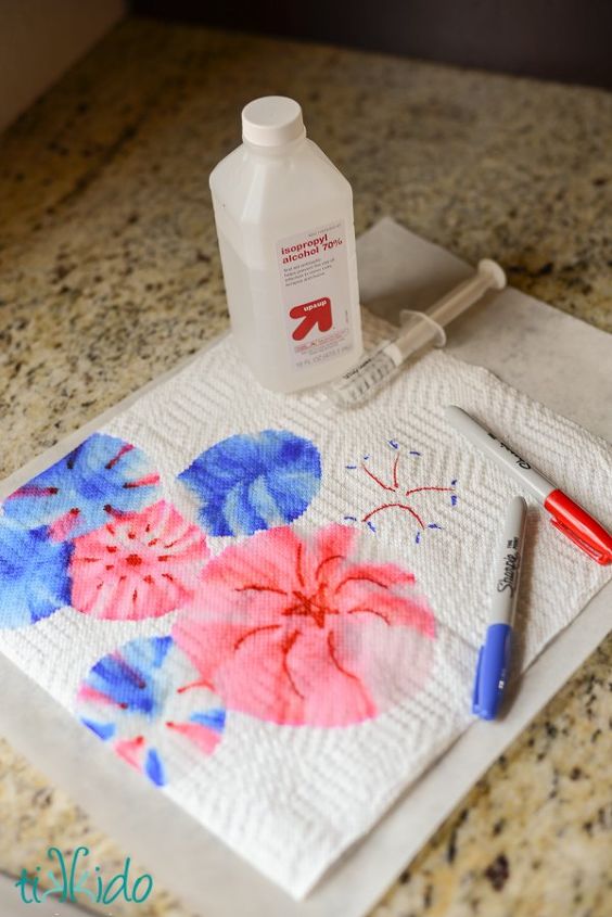 4th of july tie dye fireworks napkins, crafts, how to, patriotic decor ideas, repurposing upcycling, seasonal holiday decor