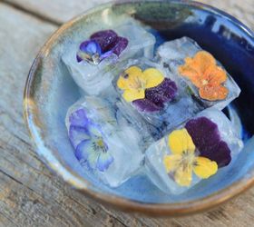 floral ice cubes elegant entertaining, flowers, gardening, repurposing upcycling