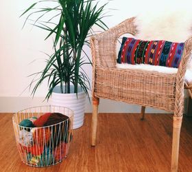 DIY Woven Basket From a Tomato Cage