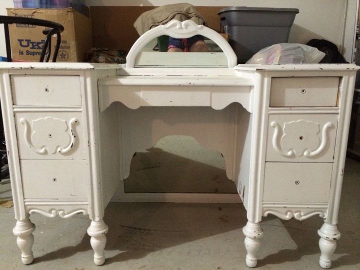 q i want to know what is the bestbest chalk paint to use on an old vanity chalk paint t, chalk paint, painted furniture, repurposing upcycling, Old vanity that needs a makeover